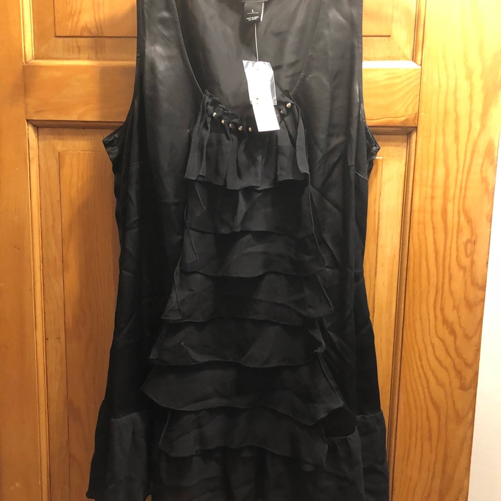 Whit House Black Market satin tunic
